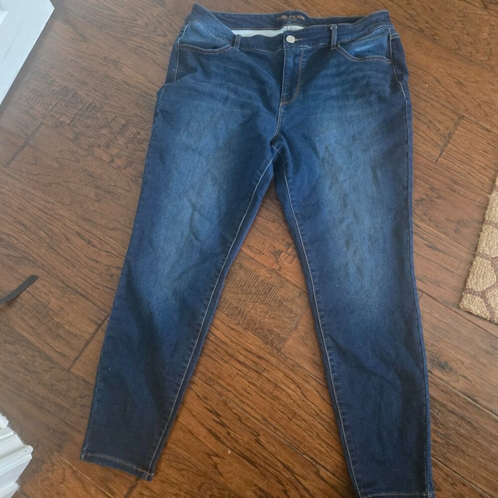 Maurices dark wash mid rise skinny jeans 18w